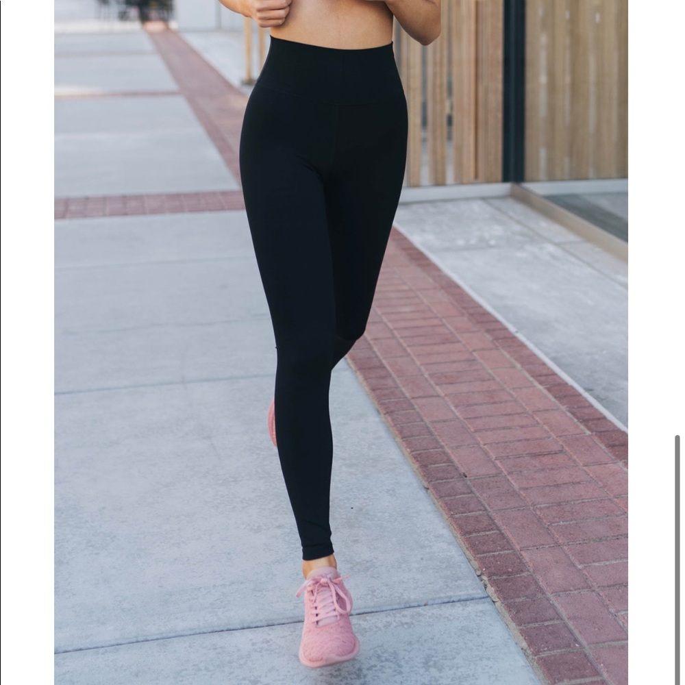 ZYIA Brilliant High rise leggings- Black